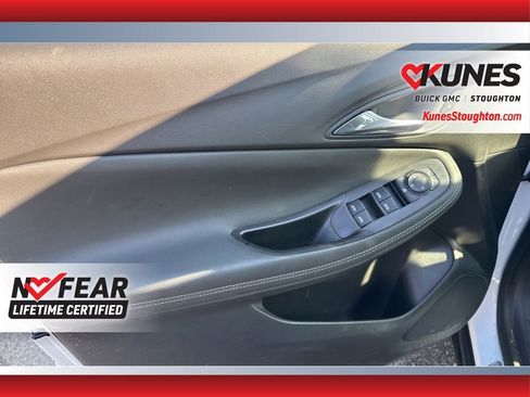 Used 2023 Buick Encore GX Preferred w/ Cold Weather Comfort Package image 19