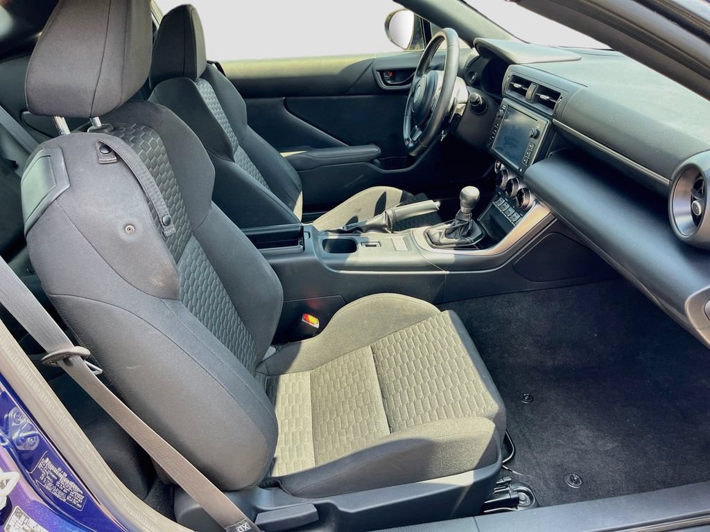 Used 2023 Toyota GR86 RWD image 26