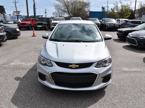 Used 2019 Chevrolet Sonic LT image 3