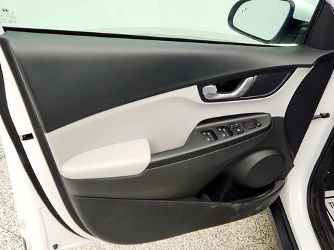 Used 2023 Hyundai Kona SEL w/ Cargo Package image 11