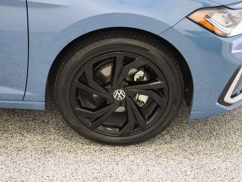 Used 2025 Volkswagen Jetta SE image 5