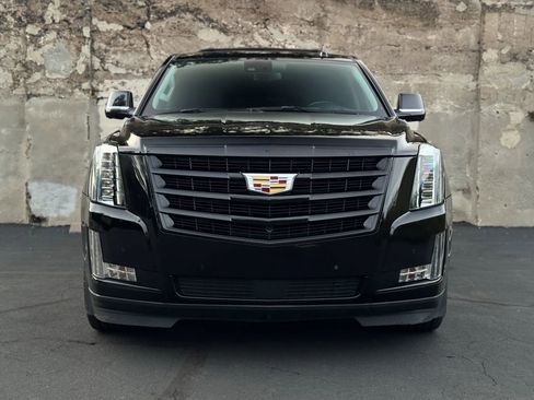 Used 2020 Cadillac Escalade ESV Premium Luxury w/ Escalade Sport Edition AWD/4WD image 15