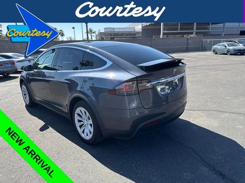 Used 2020 Tesla Model X Long Range AWD/4WD image 5