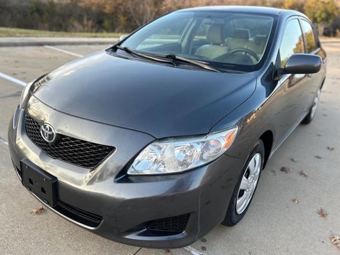 Used 2009 Toyota Corolla LE image 2