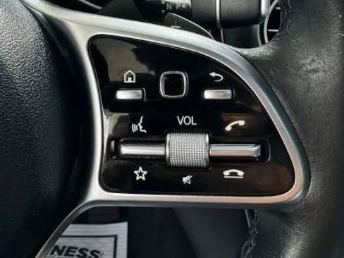 Used 2019 Mercedes-Benz C 300 Sedan image 33