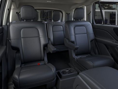 New 2026 Lincoln Aviator AWD image 11