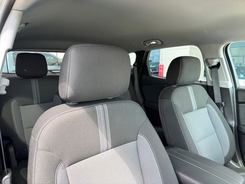 Used 2025 Chevrolet Blazer LT image 31