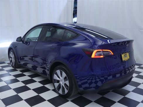 Used 2020 Tesla Model Y Long Range AWD/4WD image 5