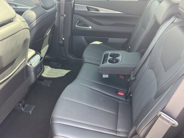 Certified 2026 INFINITI QX60 Luxe w/ Cargo Package FWD image 28