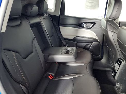 Used 2022 Jeep Compass Limited image 28