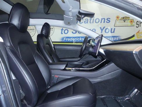 Used 2020 Tesla Model 3 Long Range AWD/4WD image 7