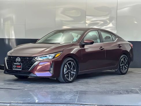 Used 2024 Nissan Sentra SV FWD image 7