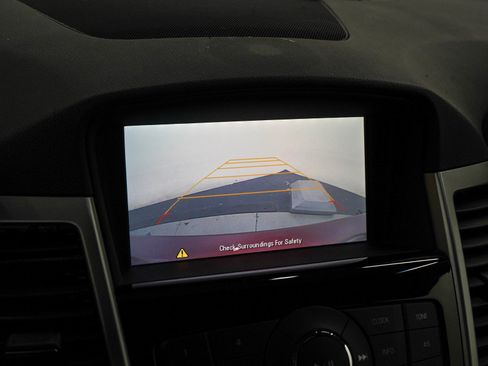 Used 2015 Chevrolet Cruze LT FWD image 20