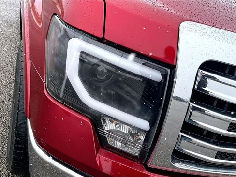 Used 2014 Ford F150 Lariat w/ Equipment Group 502A Luxury AWD/4WD image 38