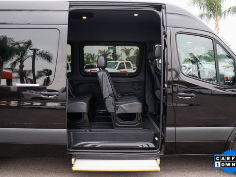 Used 2020 Mercedes-Benz Sprinter 2500 image 11