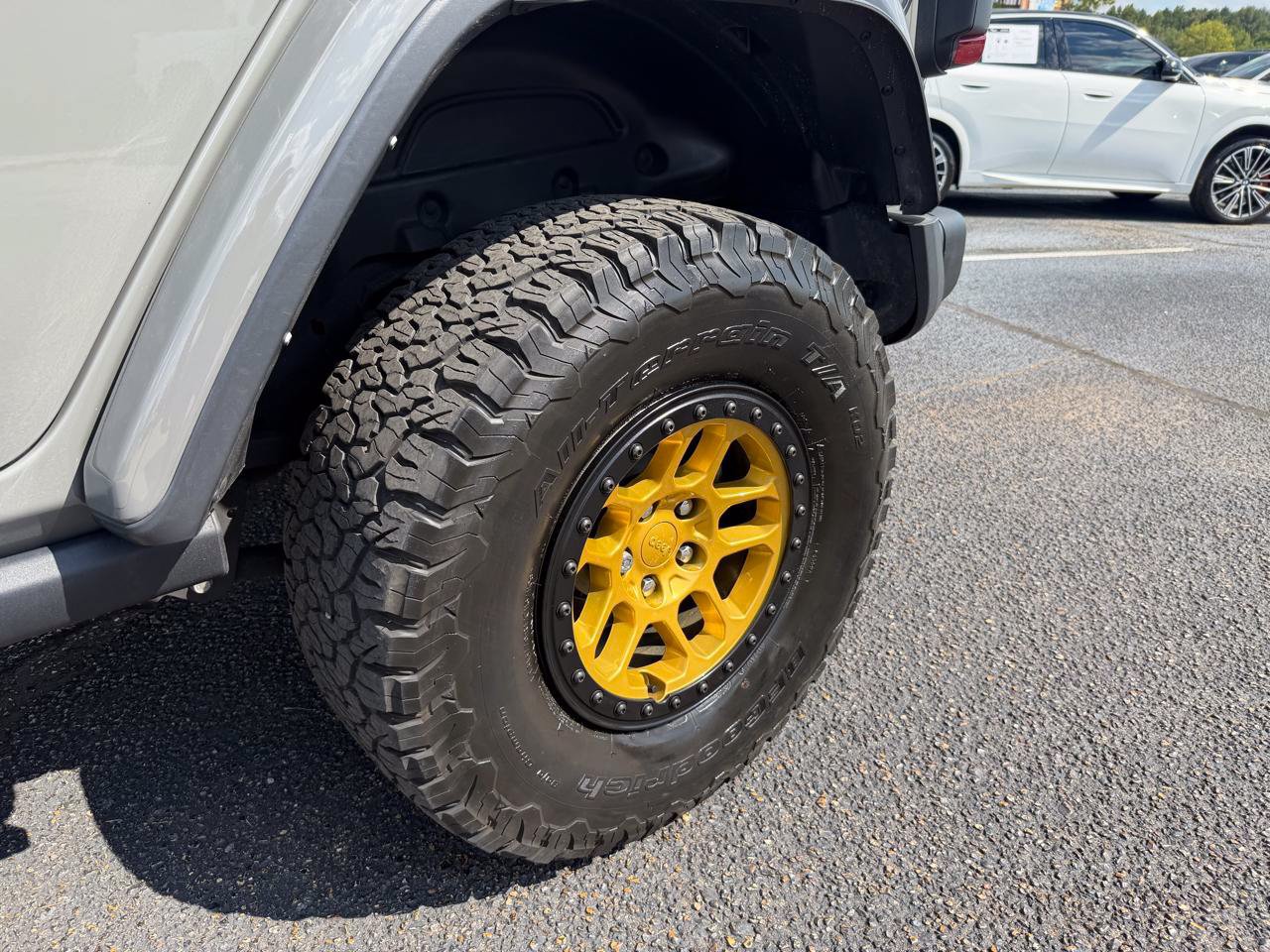 Used 2023 Jeep Wrangler Unlimited Rubicon 392 w/ Xtreme Recon 35" Tire Package AWD/4WD image 12