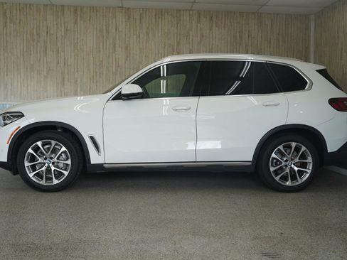Used 2023 BMW X5 xDrive40i w/ Premium Package AWD/4WD image 5