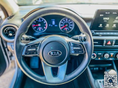 Used 2021 Kia Forte LXS image 18