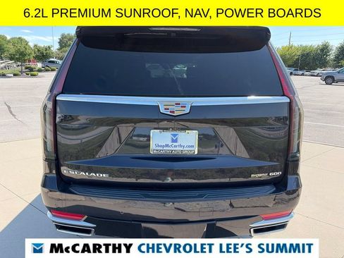 Used 2022 Cadillac Escalade ESV Premium Luxury Platinum AWD/4WD image 16