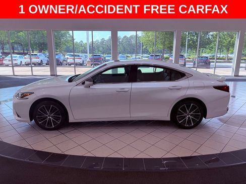 Used 2025 Lexus ES 300h w/ Premium Package FWD image 4