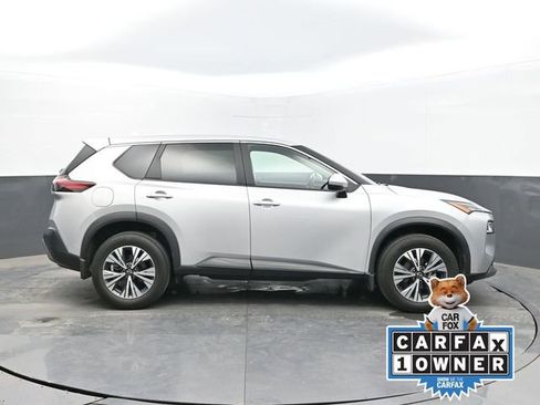 Used 2023 Nissan Rogue SV AWD/4WD image 8