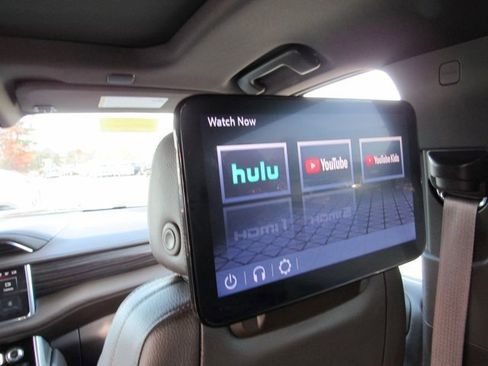 Used 2023 GMC Yukon XL Denali w/ Advanced Technology Package image 29