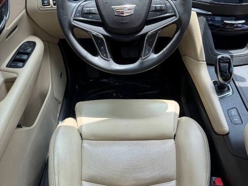 Used 2017 Cadillac XT5 Premium Luxury w/ Driver Assist Package FWD image 18