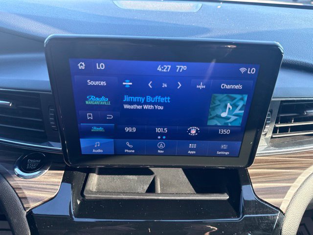 Used 2022 Ford Explorer Limited w/ Equipment Group 301A AWD/4WD image 17