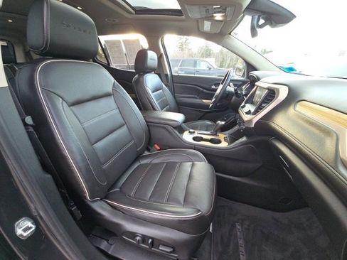 Used 2019 GMC Acadia Denali w/ LPO, Cargo Package image 29