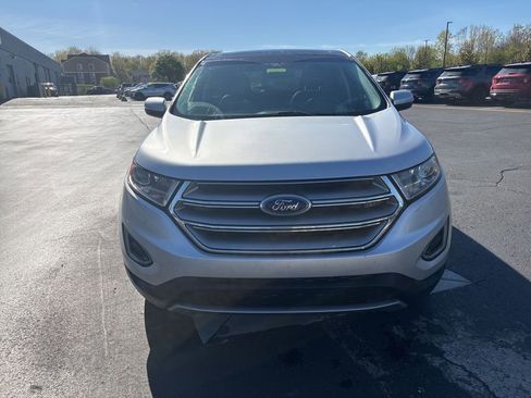 Used 2016 Ford Edge SEL w/ Equipment Group 201A AWD/4WD image 2