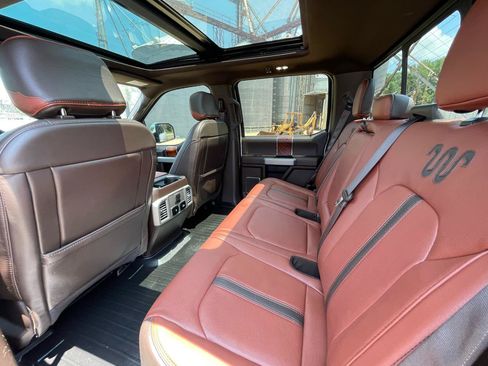 Used 2018 Ford F150 King Ranch w/ Equipment Group 601A Luxury AWD/4WD image 11