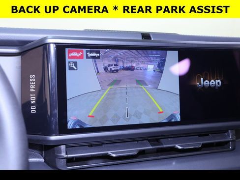 New 2025 Jeep Gladiator Rubicon image 10