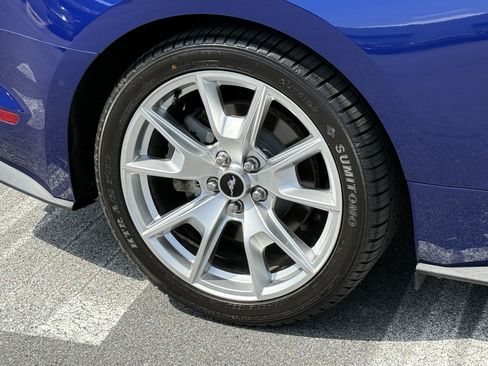 Used 2015 Ford Mustang GT Premium w/ Equipment Group 401A RWD image 11