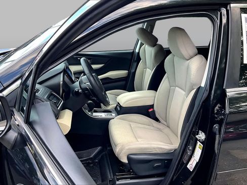 Used 2019 Subaru Ascent Premium AWD/4WD image 9