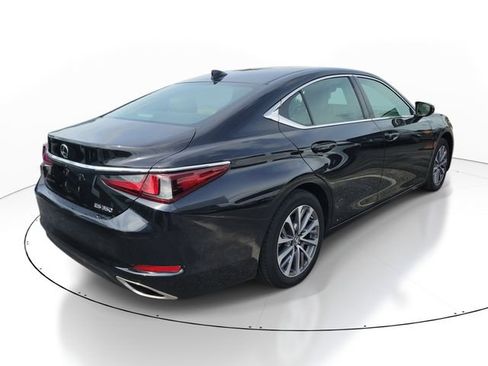 Used 2023 Lexus ES 350 w/ Accessory Package (Z1) FWD image 2