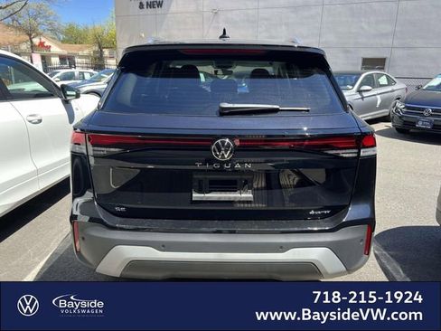 New 2026 Volkswagen Tiguan SE AWD/4WD image 10