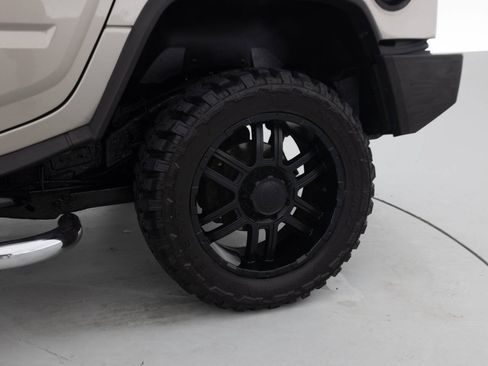 Used 2003 HUMMER H2 w/ Preferred Equipment Group AWD/4WD image 22