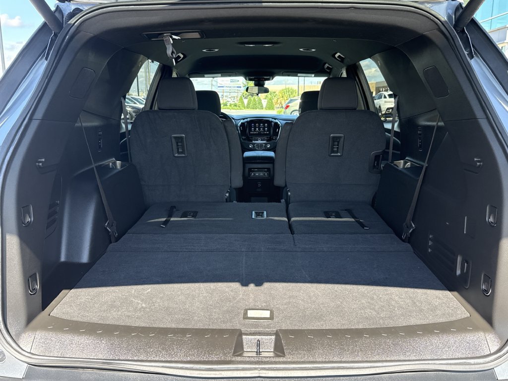 Used 2023 Chevrolet Traverse LT FWD image 33