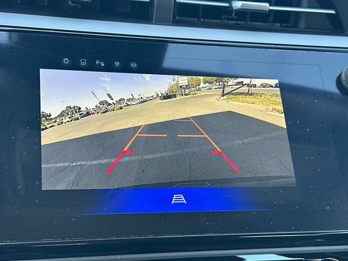 New 2027 Chevrolet Bolt LT w/ Comfort Package FWD image 20