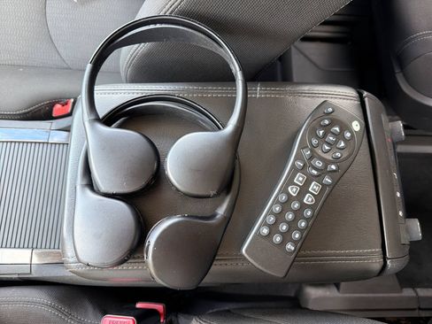 Used 2015 Chevrolet Traverse LT w/ Traveler's Package FWD image 25