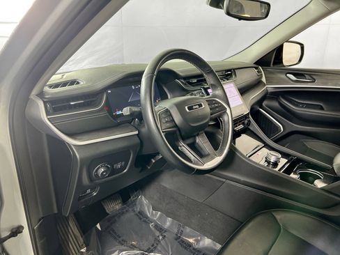 Used 2021 Jeep Grand Cherokee L Limited image 9