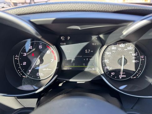 Used 2018 Alfa Romeo Giulia Ti Sport w/ Quick Order Package 22U Sport image 20