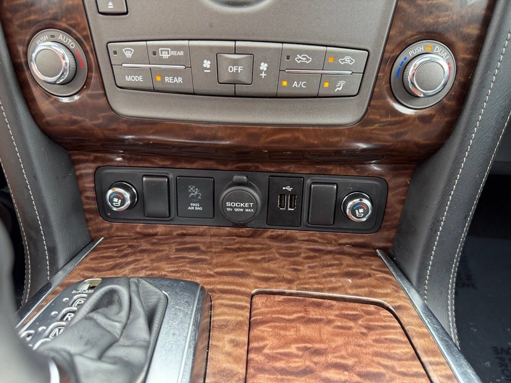 Used 2019 Nissan Armada Platinum w/ Captain's Chairs Package RWD image 32