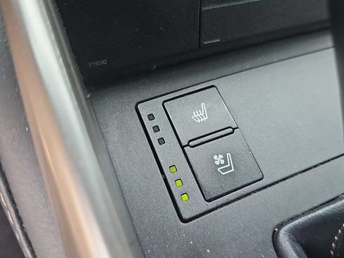Used 2015 Lexus IS 250 AWD w/ Navigation System Package image 28