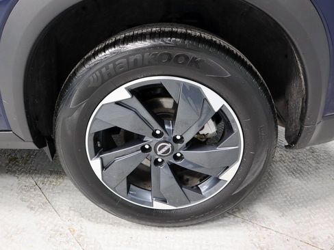 Certified 2024 Nissan Rogue SV image 20