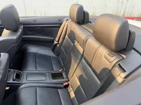 Used 2008 BMW M3 Convertible w/ Technology Pkg RWD image 27