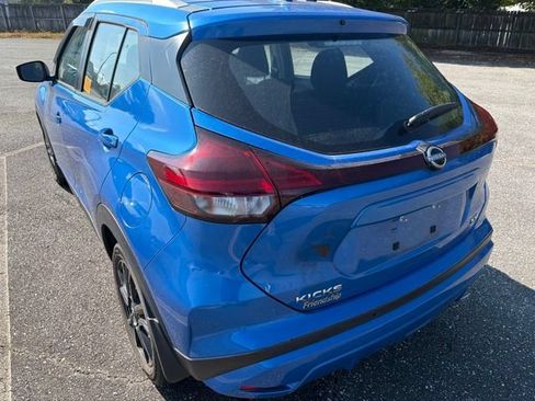 Used 2024 Nissan Kicks SV w/ Interior Electronics Package FWD image 7