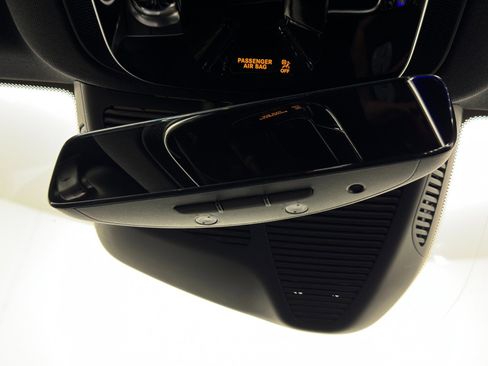 Used 2022 Mercedes-Benz SL 55 AMG AMG SL 55 w/ Performance Line image 34