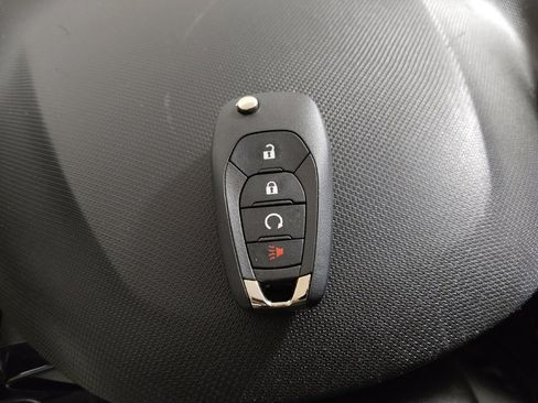 Used 2021 Chevrolet Spark LT image 32