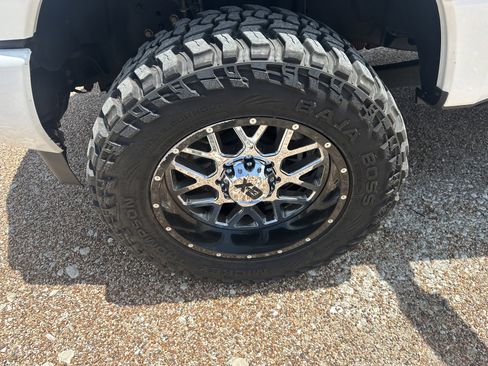 Used 2019 Ford F250 Platinum w/ Platinum Ultimate Package AWD/4WD image 10